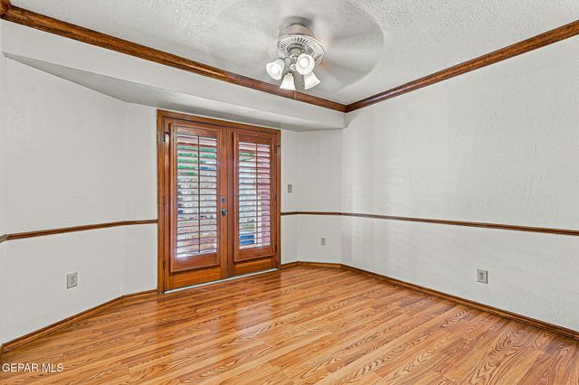 1377 VISTA GRANADA Drive, El Paso, TX 79936