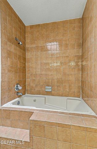 1377 VISTA GRANADA Drive, El Paso, TX 79936