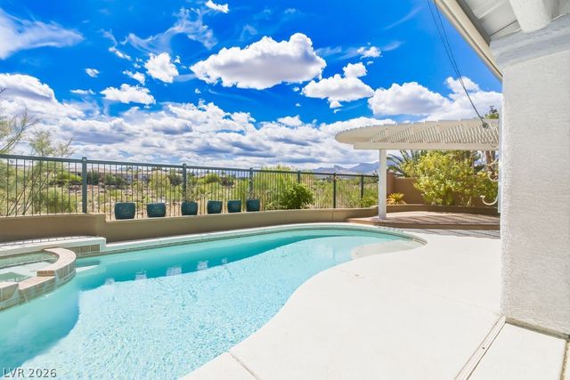 10741 Elk Lake Drive, Las Vegas, NV 89144