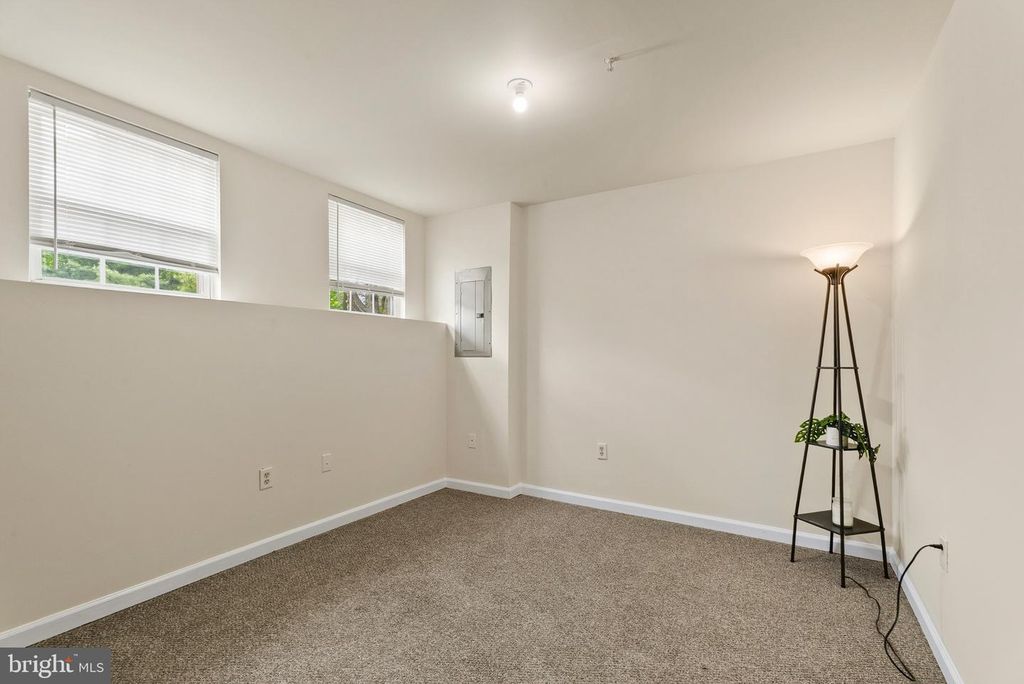 Image 17 of property listing at 1709 WOODRUFF WAY, Frederick, MD 21701