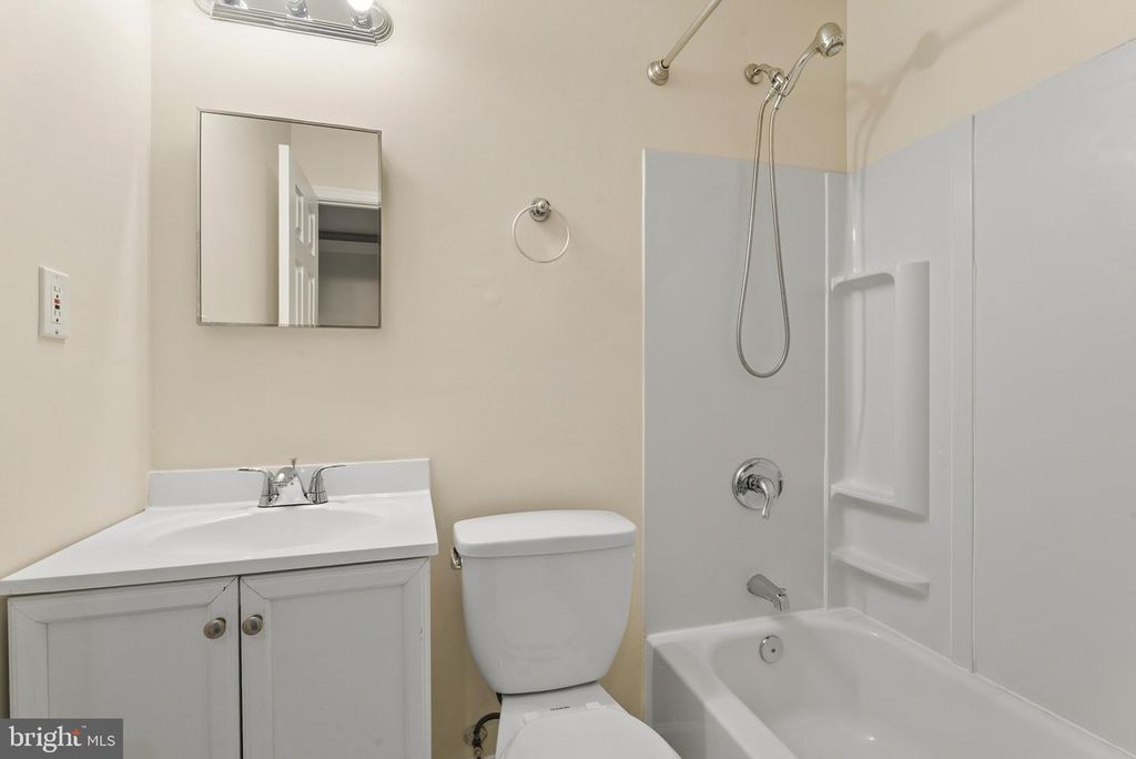 Image 23 of property listing at 1709 WOODRUFF WAY, Frederick, MD 21701
