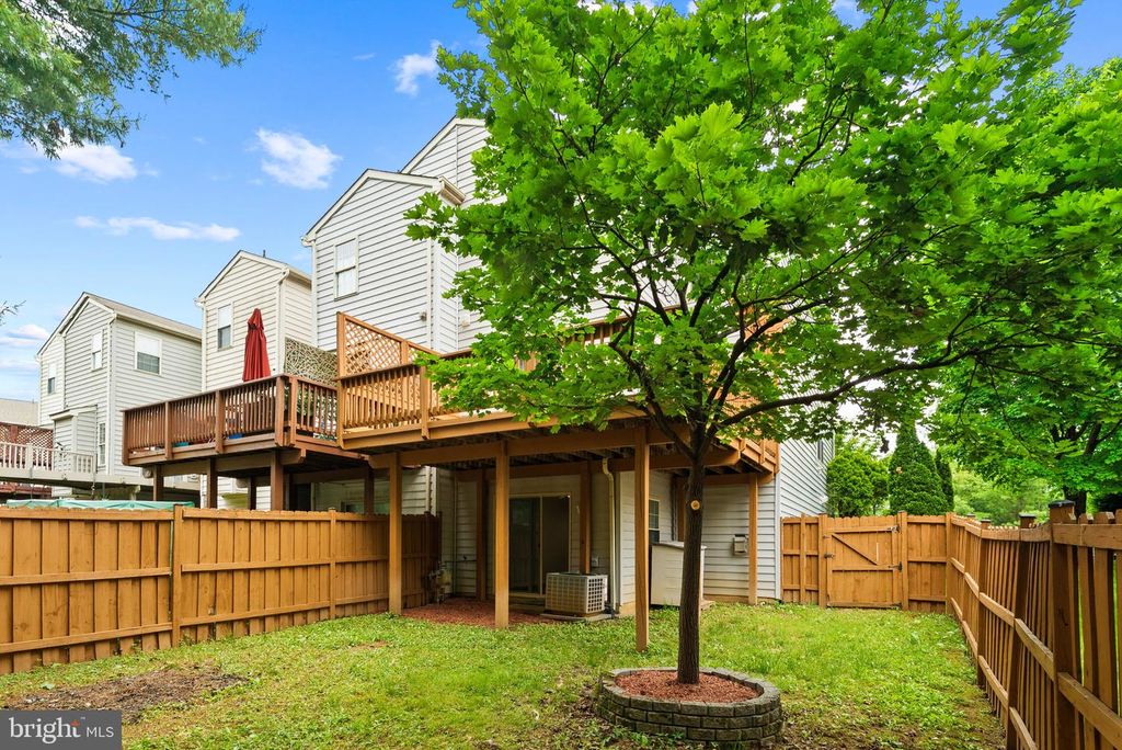 Image 30 of property listing at 1709 WOODRUFF WAY, Frederick, MD 21701
