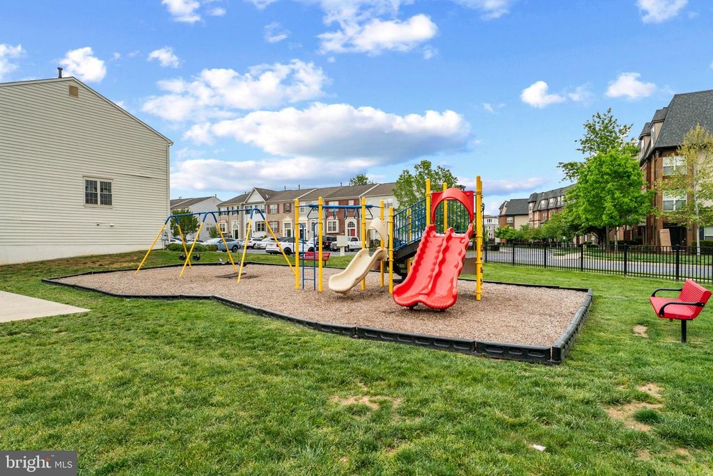 Image 38 of property listing at 1709 WOODRUFF WAY, Frederick, MD 21701
