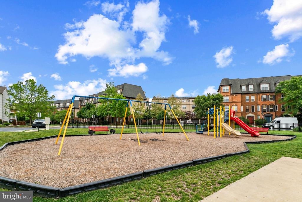 Image 39 of property listing at 1709 WOODRUFF WAY, Frederick, MD 21701