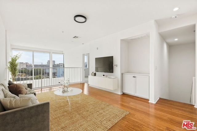 629 Traction Avenue 403, Los Angeles, CA 90013