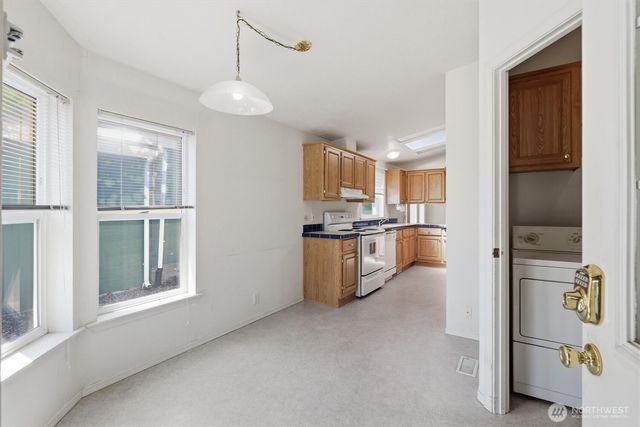 627 Andrew Drive, Burlington, WA 98233