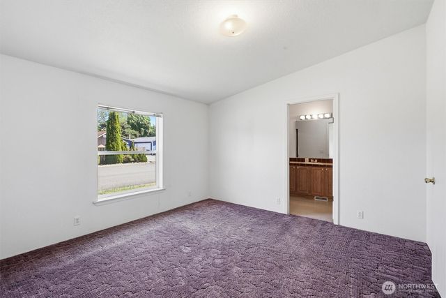 627 Andrew Drive, Burlington, WA 98233