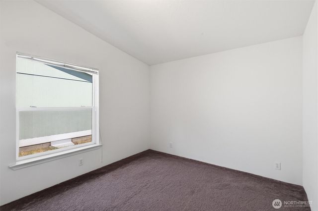 627 Andrew Drive, Burlington, WA 98233