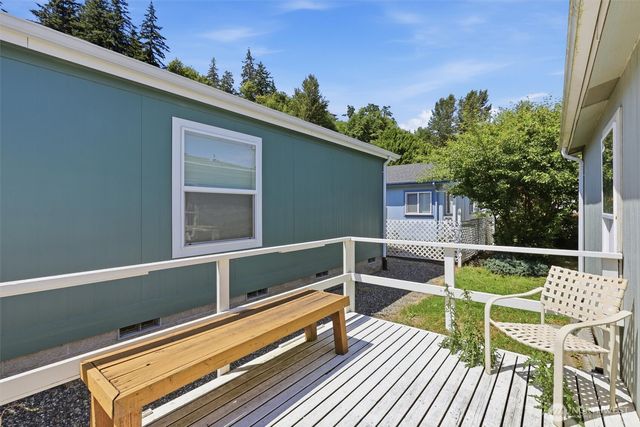 627 Andrew Drive, Burlington, WA 98233