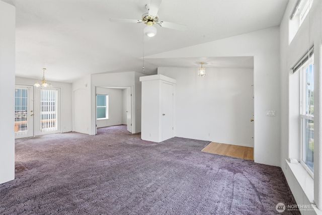 627 Andrew Drive, Burlington, WA 98233