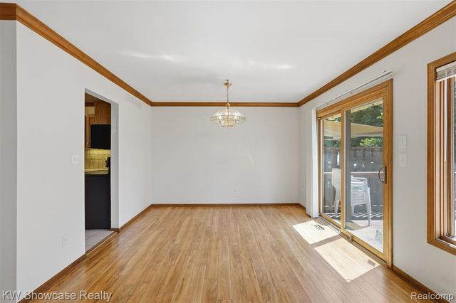 42289 Saratoga Circle 8, Canton, MI 48187