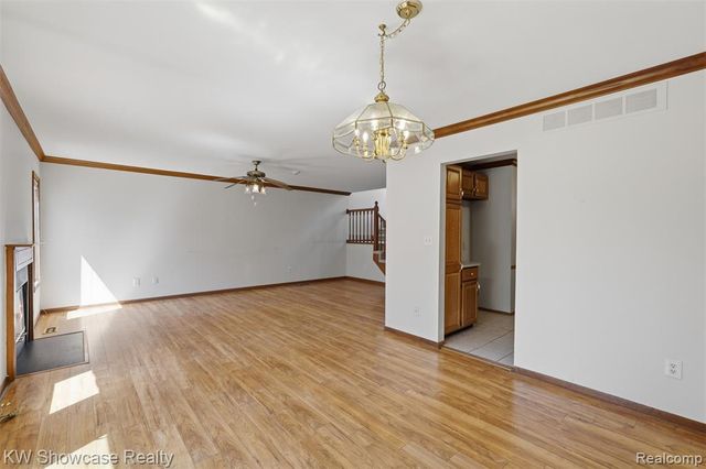 42289 Saratoga Circle 8, Canton, MI 48187