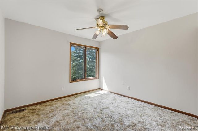 42289 Saratoga Circle 8, Canton, MI 48187