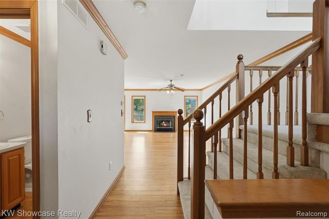 42289 Saratoga Circle 8, Canton, MI 48187
