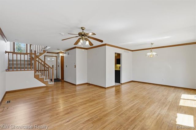 42289 Saratoga Circle 8, Canton, MI 48187