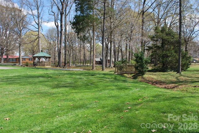 176 Midway Street, Cooleemee, NC 27014