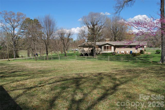 176 Midway Street, Cooleemee, NC 27014