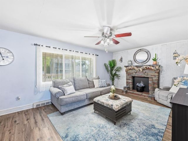130 Winslow Avenue, Somerset, MA 02726