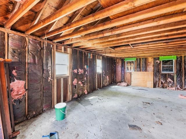 130 Winslow Avenue, Somerset, MA 02726