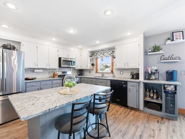 130 Winslow Avenue, Somerset, MA 02726