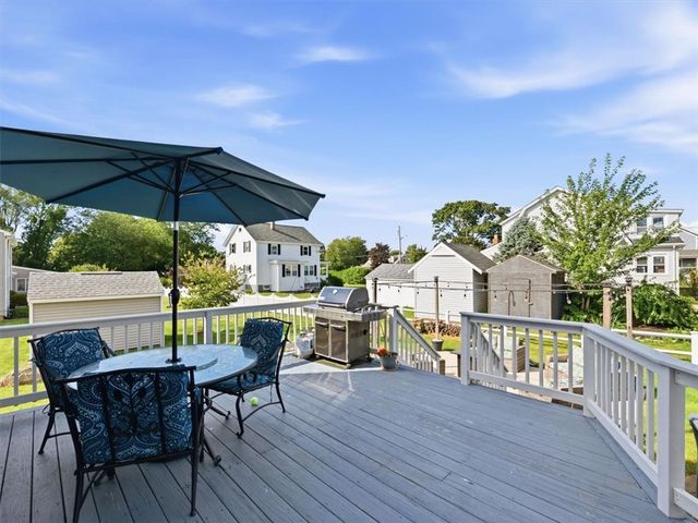 130 Winslow Avenue, Somerset, MA 02726