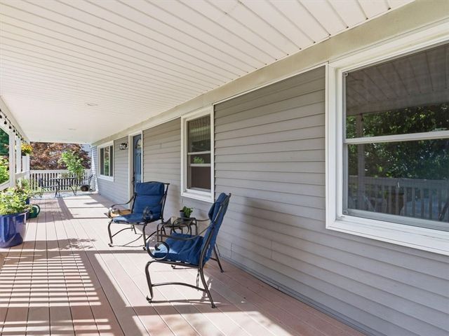 130 Winslow Avenue, Somerset, MA 02726