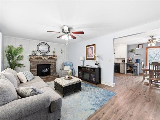 130 Winslow Avenue, Somerset, MA 02726
