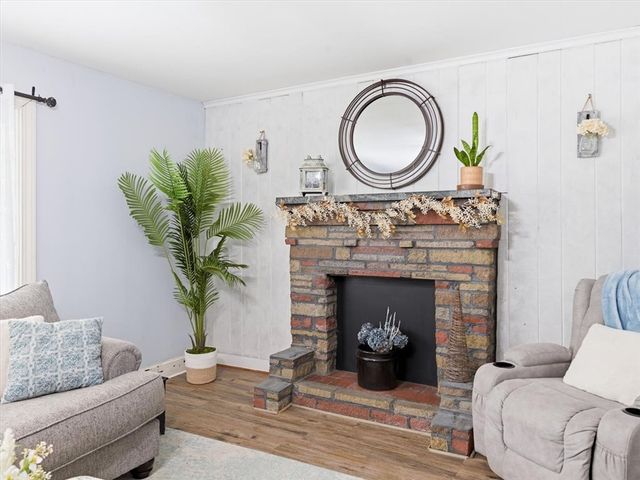 130 Winslow Avenue, Somerset, MA 02726