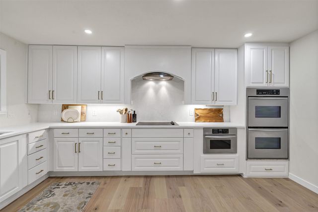 5300 Comanche Vista Trail, De Cordova, TX 76049