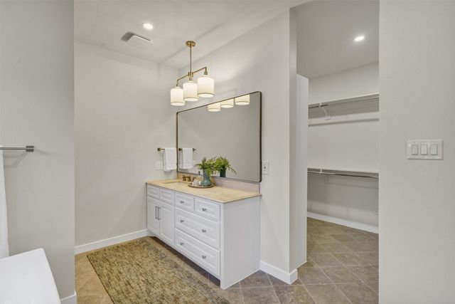 5300 Comanche Vista Trail, De Cordova, TX 76049