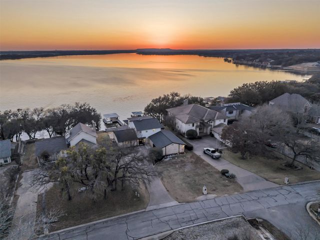5300 Comanche Vista Trail, De Cordova, TX 76049