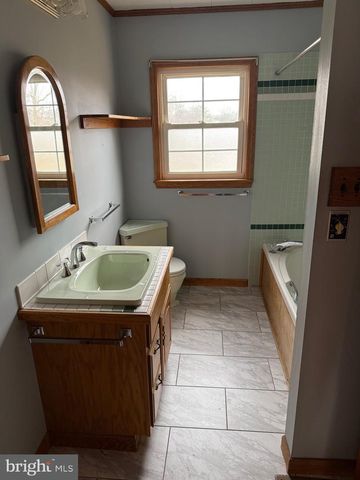 448 LAKE AVE, Pitman, NJ 08071