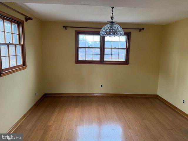 448 LAKE AVE, Pitman, NJ 08071