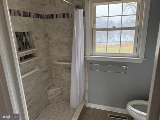 448 LAKE AVE, Pitman, NJ 08071