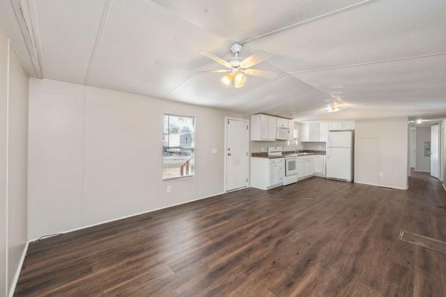 4451 Goldfinch Way, Crestview, FL 32539