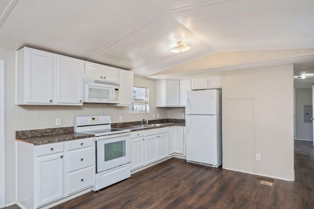 4451 Goldfinch Way, Crestview, FL 32539