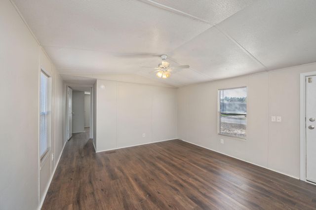 4451 Goldfinch Way, Crestview, FL 32539