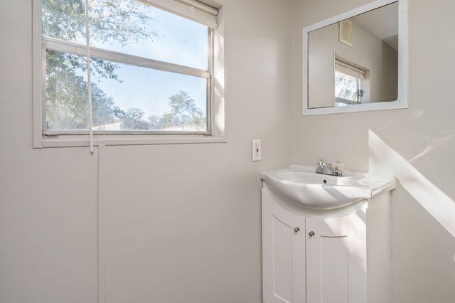 4451 Goldfinch Way, Crestview, FL 32539