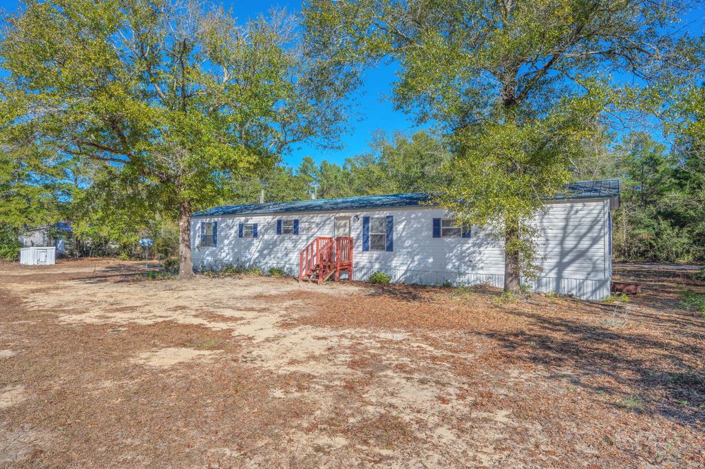 4451 Goldfinch Way, Crestview, FL 32539