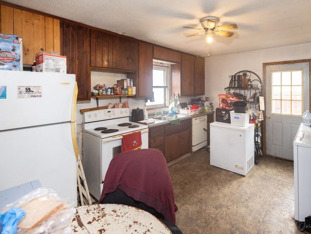 602 1st Street, Hawley, MN 56549