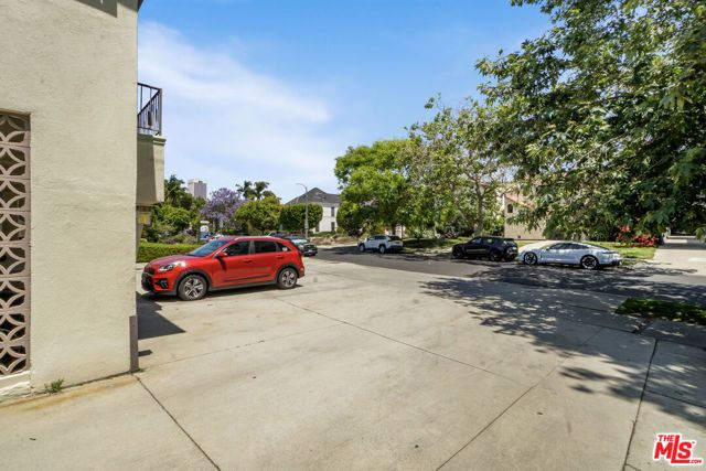 1217 S Orange Grove Avenue, Los Angeles, CA 90019