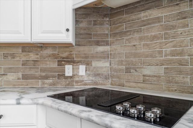 4814 MIRROR LAKE Drive, Powder Springs, GA 30127