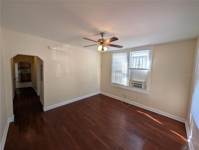 2904 W CHESTNUT STREET 4, Tampa, FL 33607