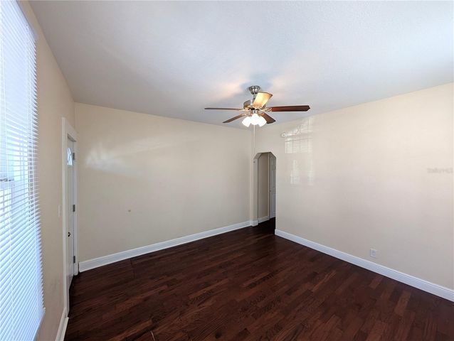 2904 W CHESTNUT STREET 4, Tampa, FL 33607