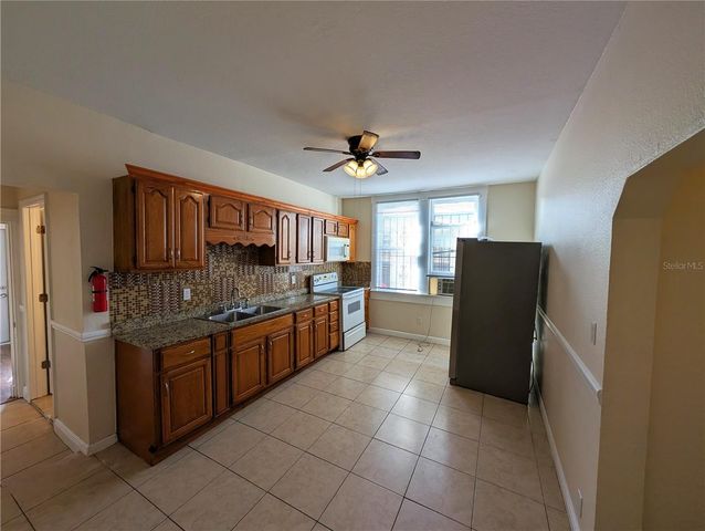 2904 W CHESTNUT STREET 4, Tampa, FL 33607