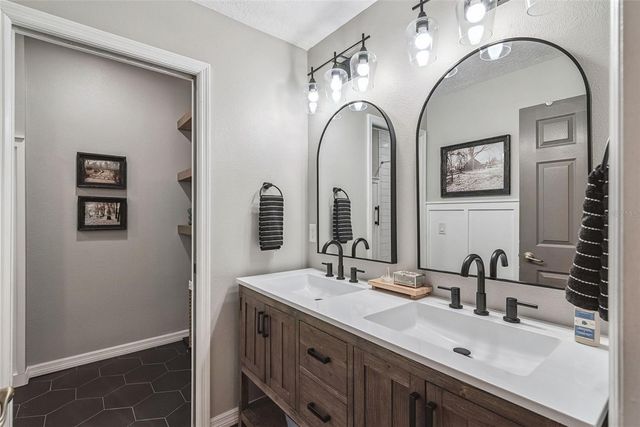 726 S LAKE CLAIRE CIRCLE, Oviedo, FL 32765