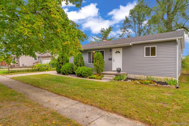 744 Hartner Drive, Holly Village, MI 48442