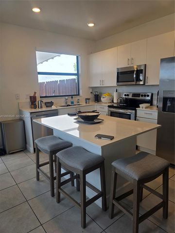 23231 SW 129th Path 0, Homestead, FL 33170