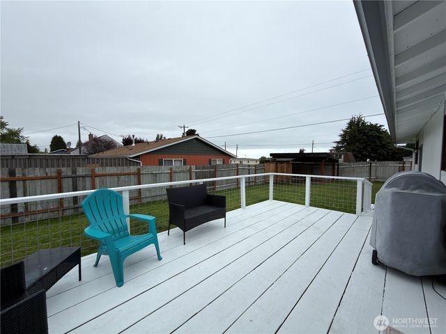 826 N Beech Street, Port Angeles, WA 98362