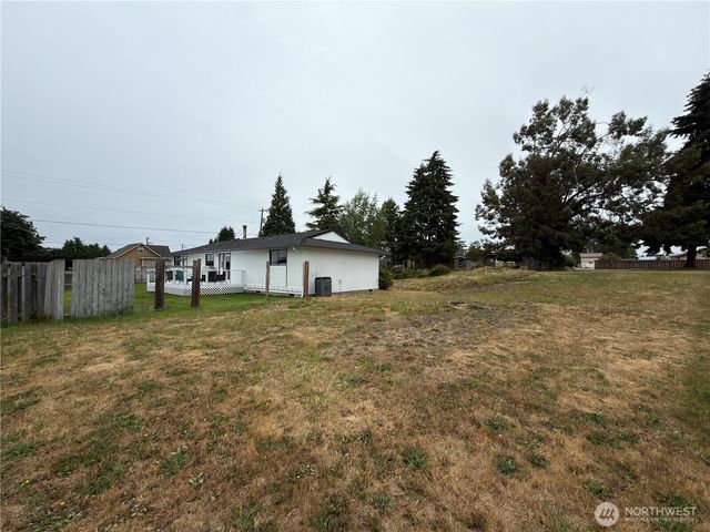 826 N Beech Street, Port Angeles, WA 98362